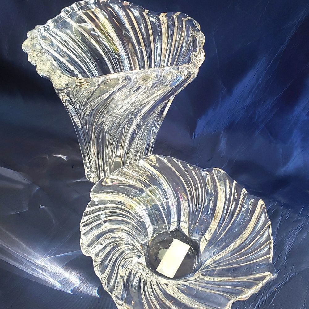 Matching crystal center piece bowl ONLY